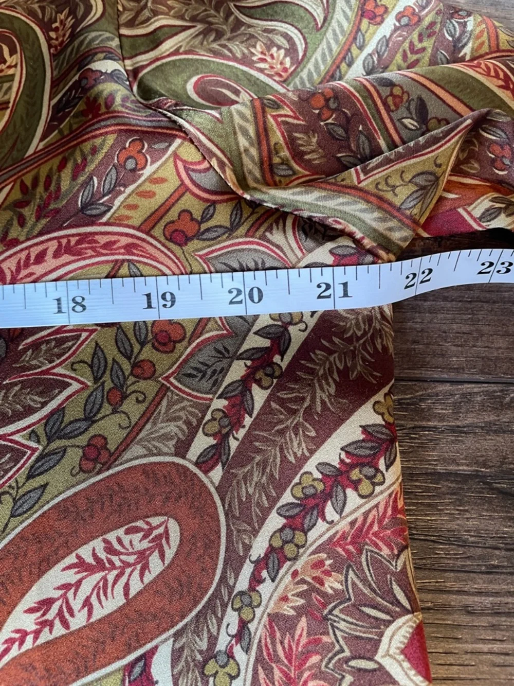 Nine West Silk Multicolor Paisley Collared Button-Down Shirt Red Green Tan Sz 12 - Picture 7 of 8